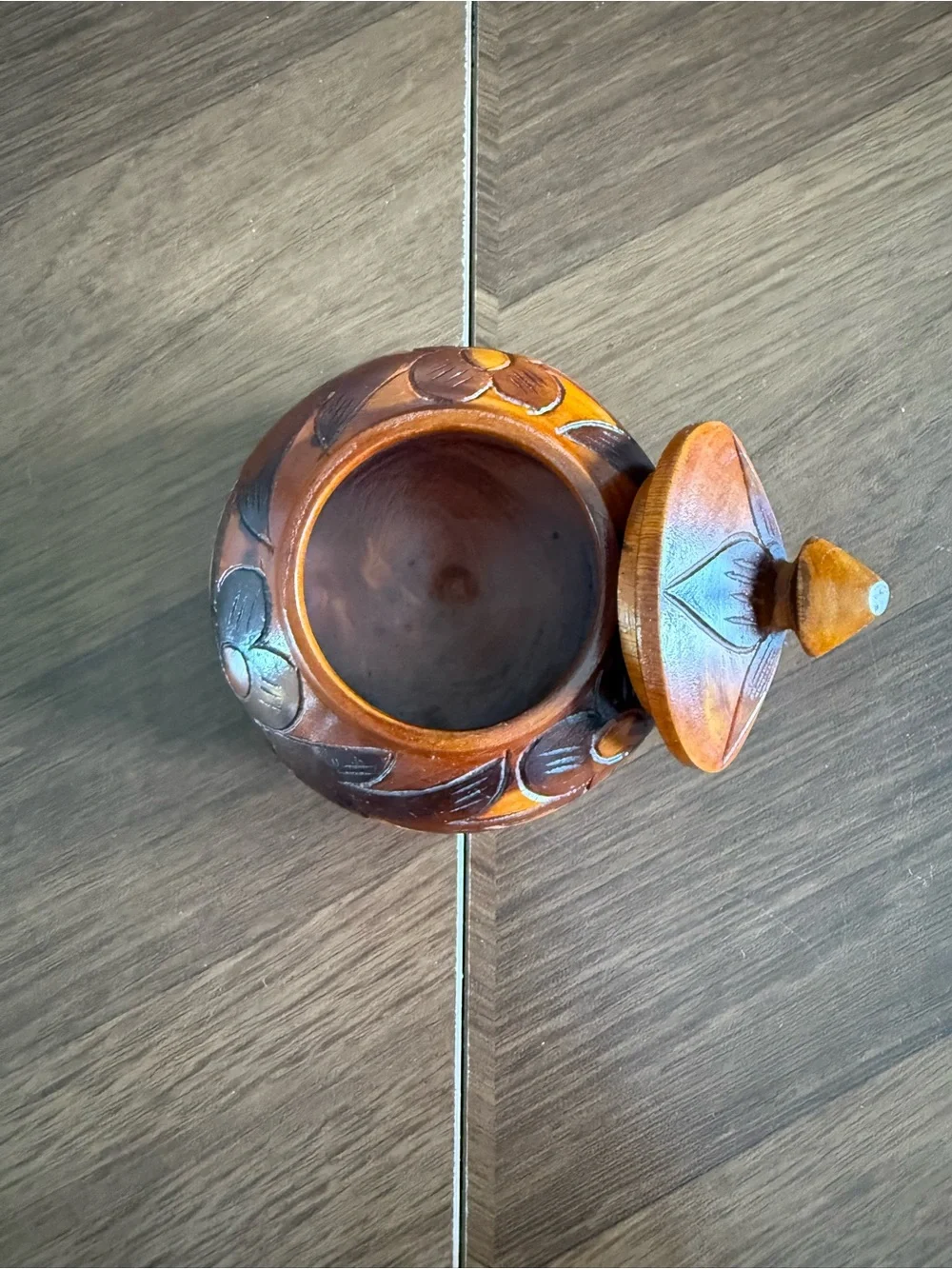 N/A round hand